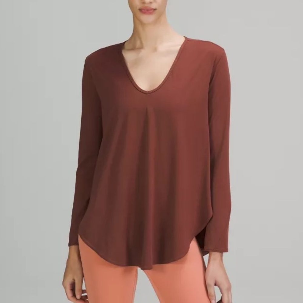 Lululemon Nulu Relaxed-Fit Yoga Long Sleeve Shirt V-Neck Top Women’s 4 Oversized